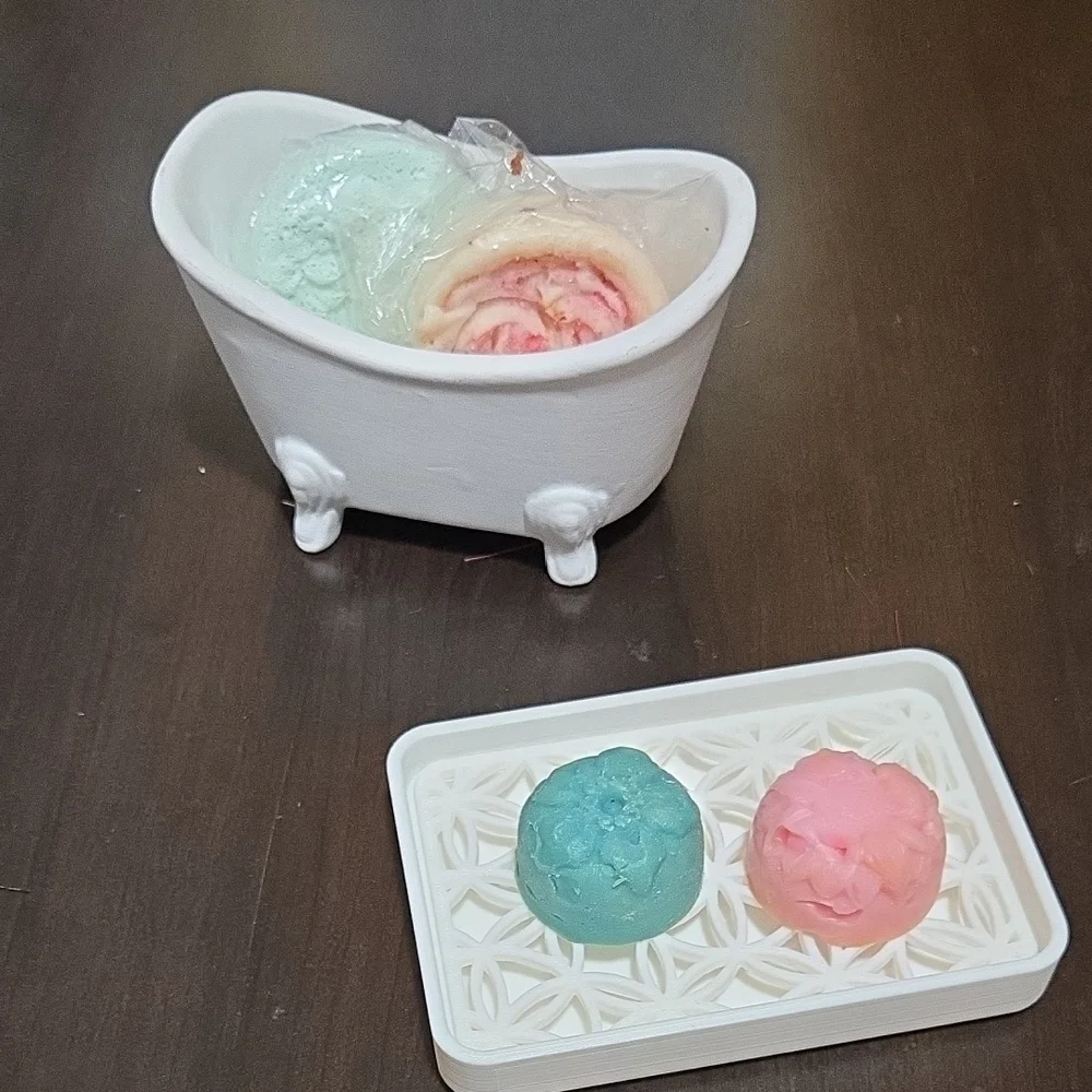 Vintage White Bathtub Soap Dish Set & Picture Frame